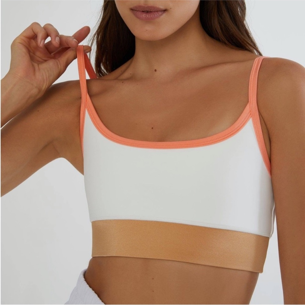 BNWT IVL Active Pullover bra size 4
